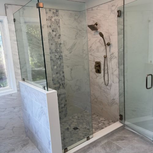 Frameless Door Panel and Return Clips  Image